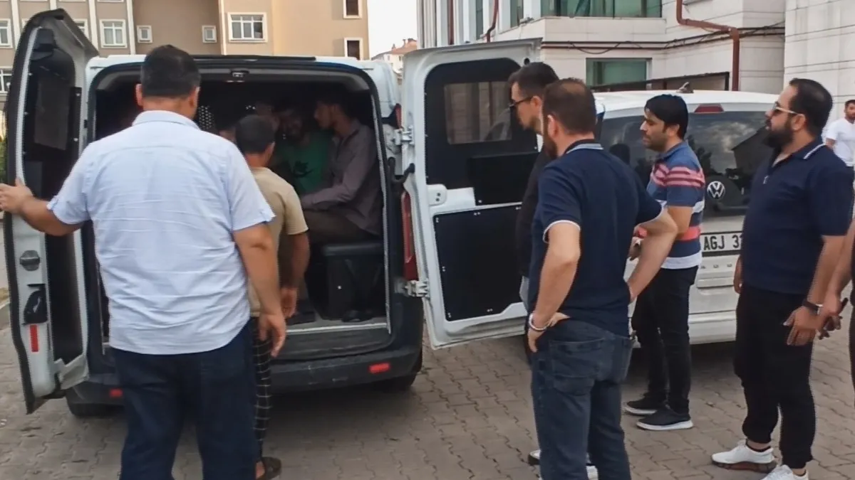 Ankara merkezli 3 ilde inşaat malzemesi ve kablo çalan 9 zanlı tutuklandı