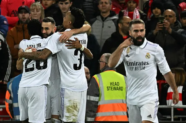 real-madridden-tarihi-geri-donus-liverpool-2-0a-ragmen-direnemedi-anfield-buyuk-sok-yasadi-1677016671724.jpg Real Madrid'den tarihi geri dönüş! Liverpool 2-0'a rağmen direnemedi... Anfield büyük şok yaşadı - 2