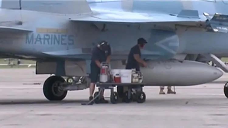 ABD jeti Rus uçağı gibi boyandı - 1