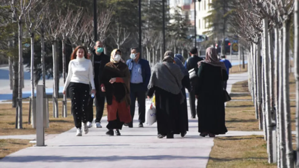 Koronavirüs vaka haritasındaki o illerde dikkat çeken artış! 2 ilde alarm verildi