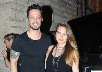 Aslı Enver ve Murat Boz'un tatil krizi!