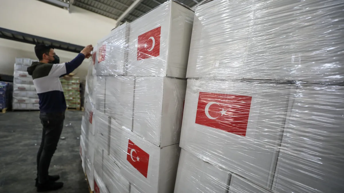 Osmanlı’nın asırlık mirası canlanıyor: Zimem defterinden ramazan kolisine!