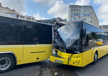 İstanbul'da feci kaza! 2 İETT otobüsü çarpıştı: 1 yolcu yaralı