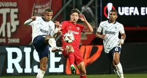 Twente - Fenerbahçe maçı 1-1 berabere bitti