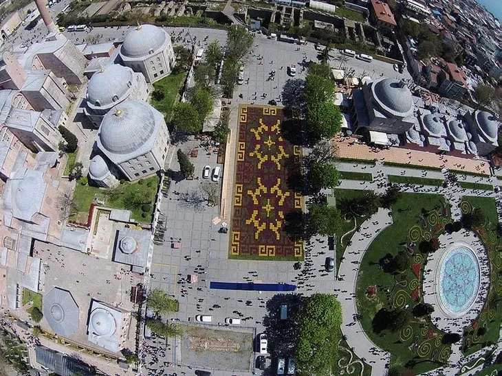 İstanbul’a dünyanın en büyük lale halısı