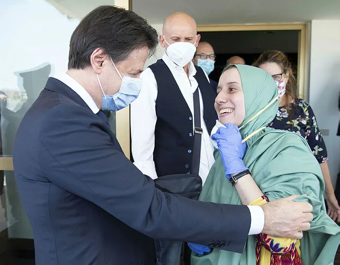 MİT, Kenya'da kaçırılan İtalyan kadını kurtardı - 2