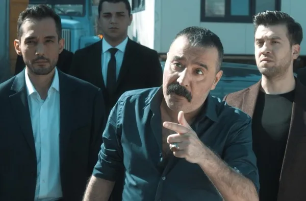 1709884730415.jpg Ben Bu Cihana Sığmazam setinde Dünya Emekçi Kadınlar Günü kutlandı - 3