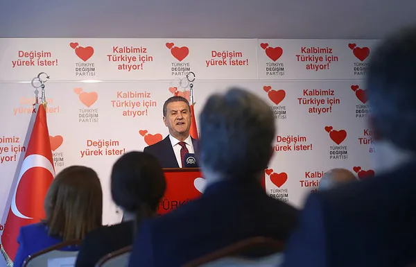 TDP Genel Başkanı Mustafa Sarıgül hastaneye kaldırıldı