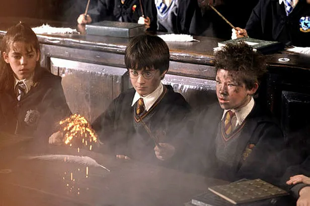 harry-potter-hayranlari-sevincten-havalara-ucacak-9-yeni-filmi-gelecek-mi-harry-potter-serisi-devam-edecek-mi-1667633798148.jpg Harry Potter hayranları sevinçten havalara uçacak! 9. yeni filmi gelecek mi? Harry Potter serisi devam edecek mi? - 2