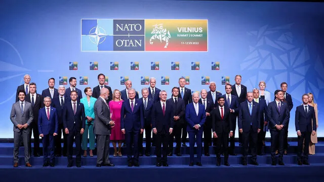 dunya-siyasetine-yon-veren-kritik-esikler-nato-zirvelerinde-alinan-tarihi-kararlar-1783169315771.png (foto:ahaber.com.tr)