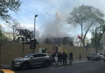 Şişli'de Teşvikiye Camii'nde korkutan yangın