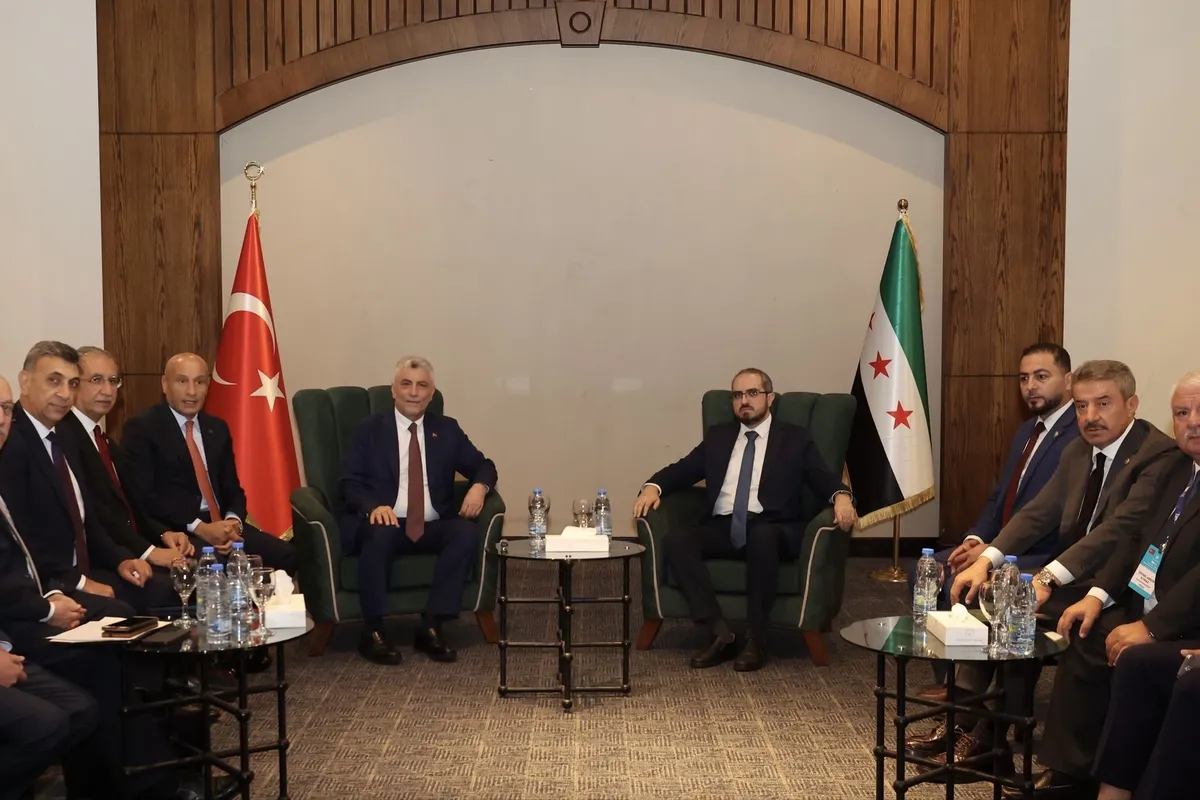 Türkiye-Suriye ticaretinde 10 milyar dolarlık hedef: Sınırdaki iller kazanacak - 1