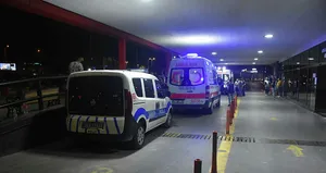 İzmir’de polise bıçaklı saldırı