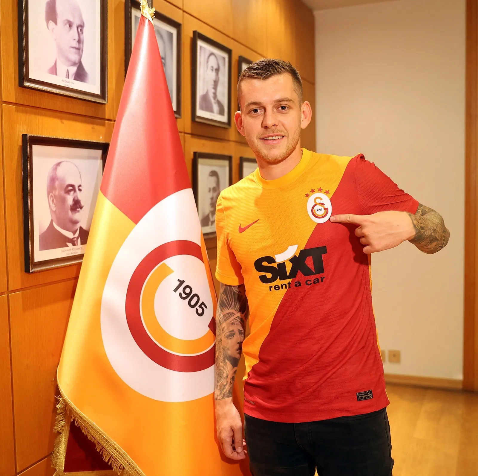Galatasaray'ın yeni transferi Cicaldau'nun sözleşmesindeki 25 milyon Euro detayı dikkat çekti