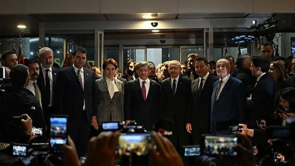 7'li koalisyonda yeni savaş! Sırada milletvekilleri liste krizi var