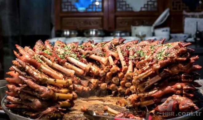 Ne bulsa yiyorlar! İşte koronavirüsün yayıldığı pazar... 11