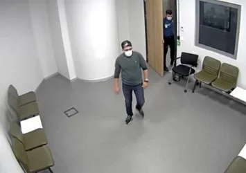 İsveç'e kaçmıştı! 24 suçtan aranan doktor FETÖ'cü İstanbul Havalimanı'nda yakalandı