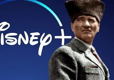 ‘Cüzdan Atatürkçüleri’nden 30 Ağustos şovu! Disney’in sansürüne sessiz kalanlar Gazi’yi hatırladı