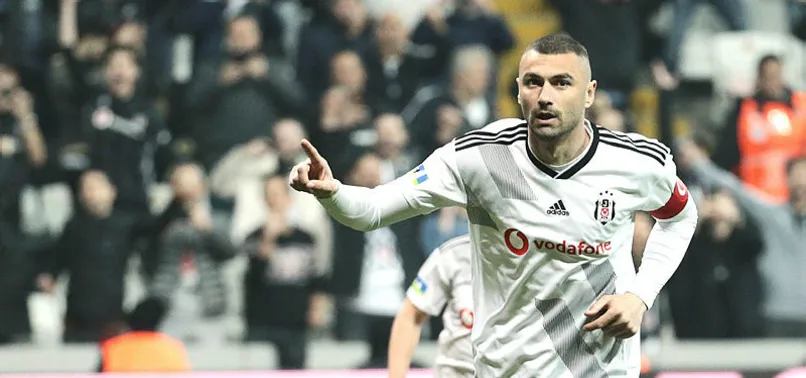 Kaptan Burak Yılmaz'dan önemli adım! Takımla tek tek görüşüyor
