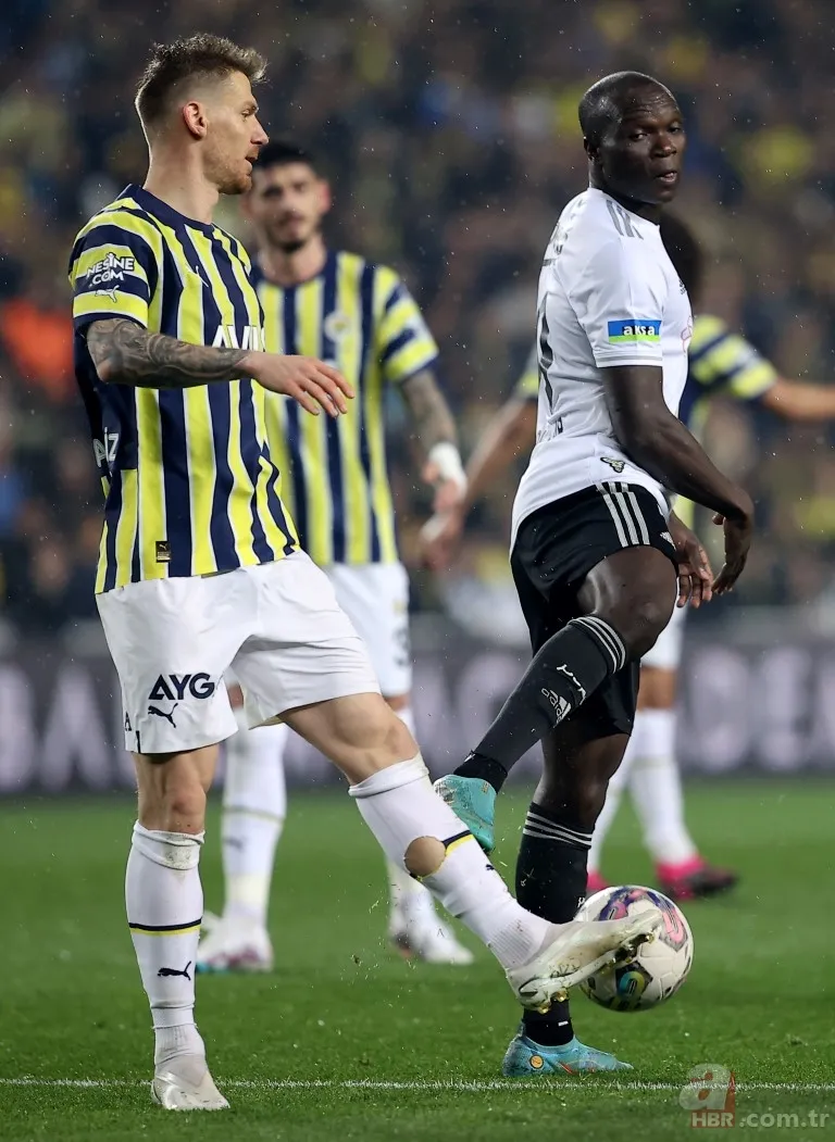 Fenerbahçeli taraftarlardan Ali Koç’a “istifa et” çağrısı! “Fener'i ne hale getirdin” 3