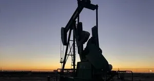ABD’nin ticari ham petrol stokları azaldı