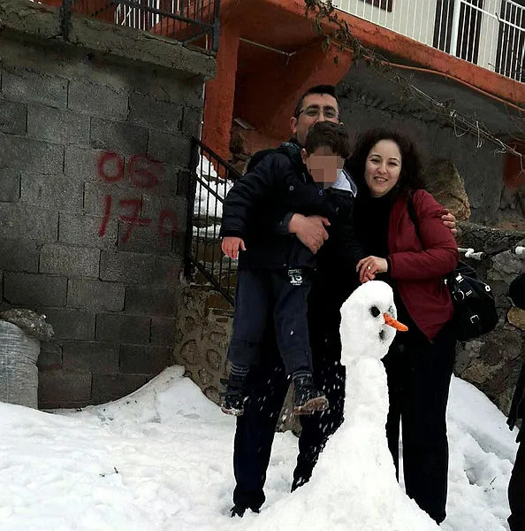 Adana’da yasak aşk yaşayan kızını korumak için damadını öldürdü! Gözaltına alınırken fenalaşıp öldü - 1