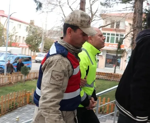 Erzincan'daki heyelan faciasında gözaltına alınan müdür serbest bırakıldı! Bakan Bayraktar son durumu açıkladı: Su ve toprakta zararlı madde yok - 1