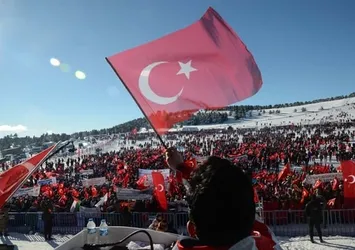 Sarıkamış şehitleri için yürüdüler