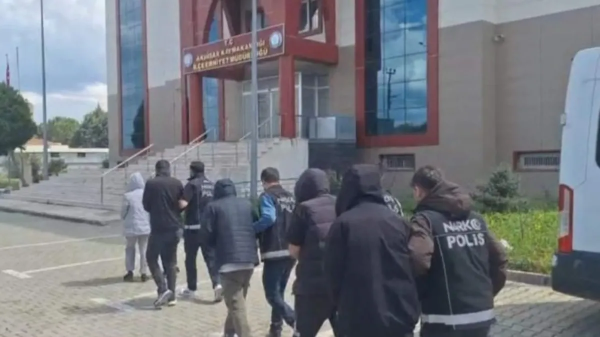 "Madde" sevkiyatı ekipleri alarma geçirdi! 42 bin sentetik hap ele geçirildi