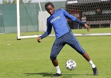 Trabzonspor'un Malili futbolcusu Fousseni Diabate ülkesine gitti