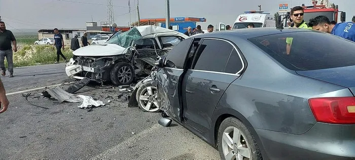 sanliurfada-zincirleme-trafik-kazasi-1-olu-2si-agir-6-yarali-1714038017264.jpeg