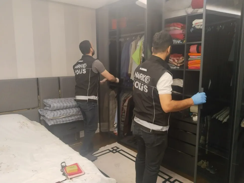 Ankara’da uyuşturucu ve fuhuş ağına 3. dalga: 64 şüpheliye adli işlem, 32 tutuklu, 15 gözaltı ve 10 firari bulunuyor - 5