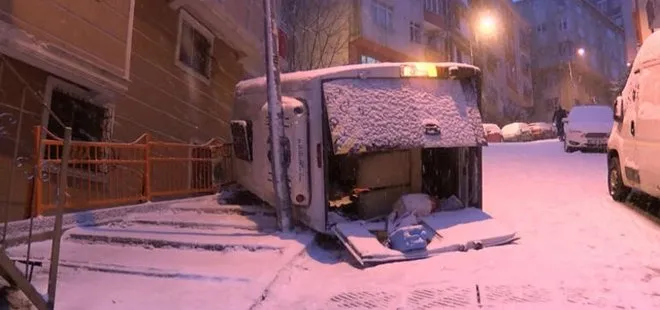 İstanbul’da ara sokaklar buz pistine döndü! Servis takla attı!