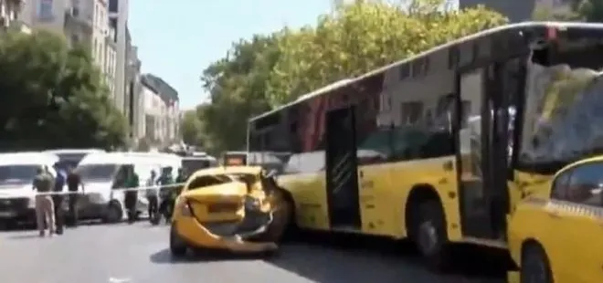 İstanbul Beyoğlu'nda 9 aracın karıştığı zincirleme kaza: Yaralılar var