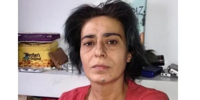 Tuba Büyüküstün makyajsız haliyle olay oldu! Beğeni yağdı