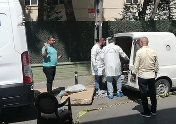 İstanbul'da 10 yıldır otomobilde yaşayan kişi ölü bulundu