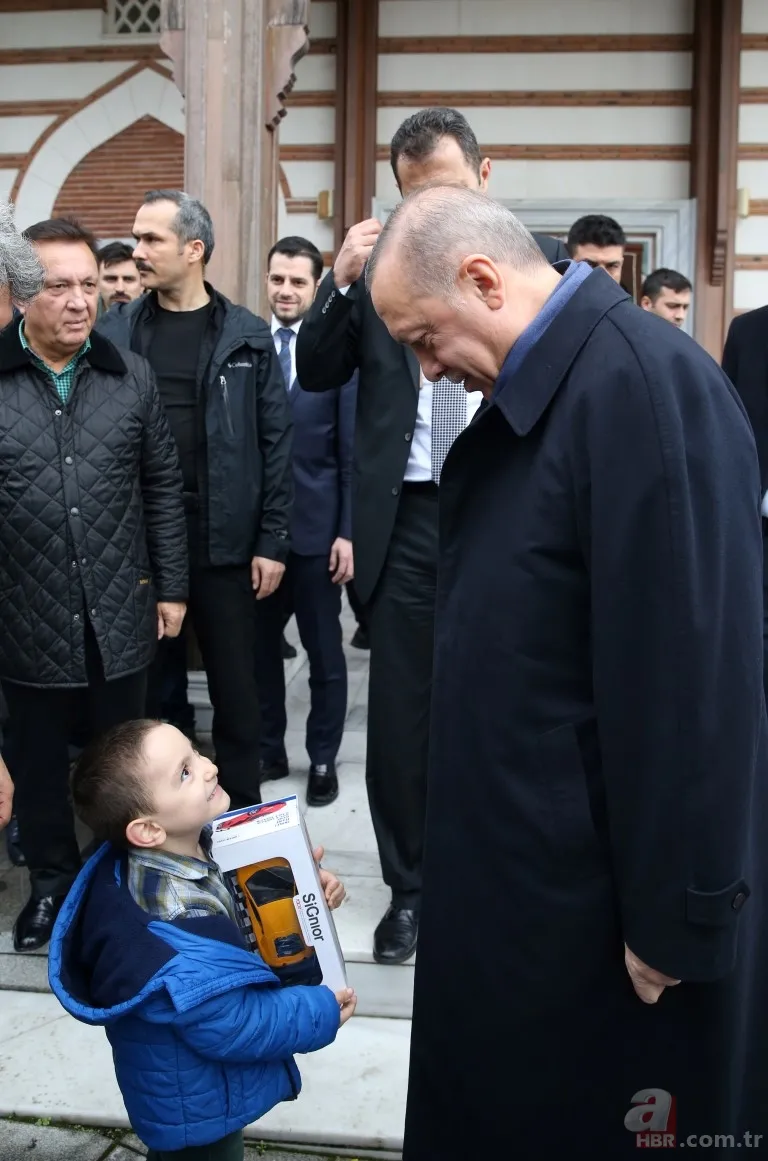 Başkan Erdoğan'dan küçük çocuğa hediye 6