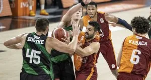 Galatasaray ilk mağlubiyetini aldı