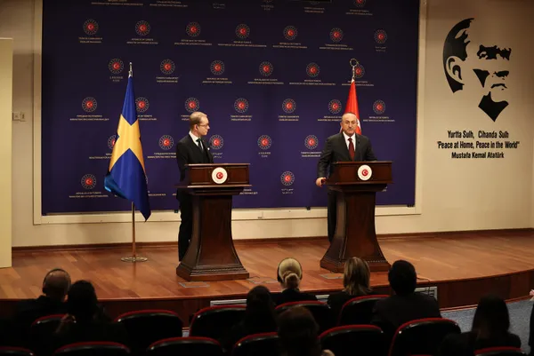 Son dakika: Dışişleri Bakanı Mevlüt Çavuşoğlu'ndan İsveç ve Finlandiya'ya tepki! Terör varlıklarının dondurulması konusunda somut gelişme yok - 5