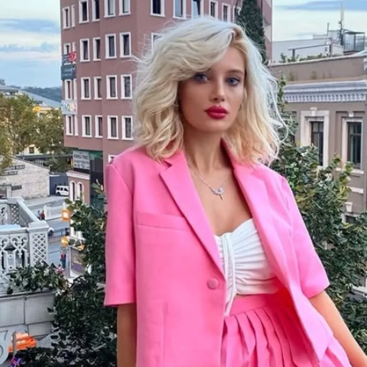 İşte Benim Stilim Ayşegül Eraslan öldü mü, intihar mı etti? Kanlı paylaşımı dikkat çekti