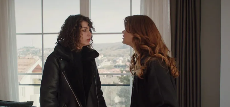 Bir Küçük Gün Işığı yeni bölüm canlı izle | Bir Küçük Gün Işığı 24. bölüm izle