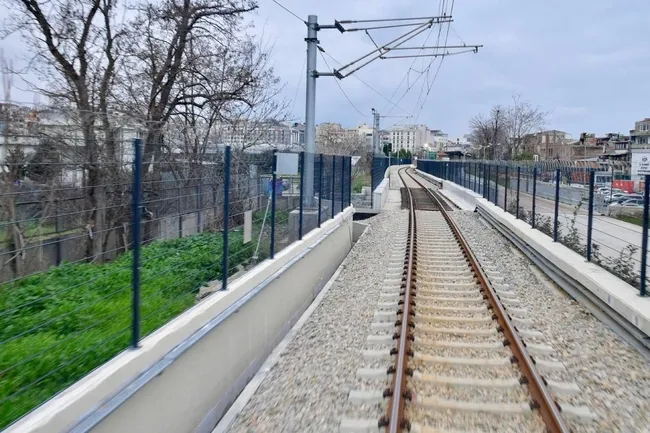 İstanbul’a yeni nesil raylı ulaşım! Sirkeci-Kazlıçeşme banliyö hattı bugün hizmete açıldı