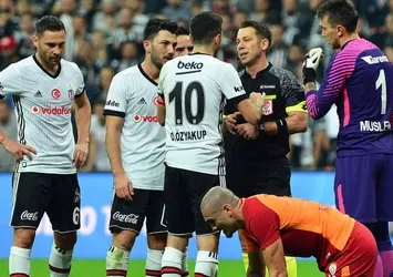 Dev derbide olay pozisyonlar