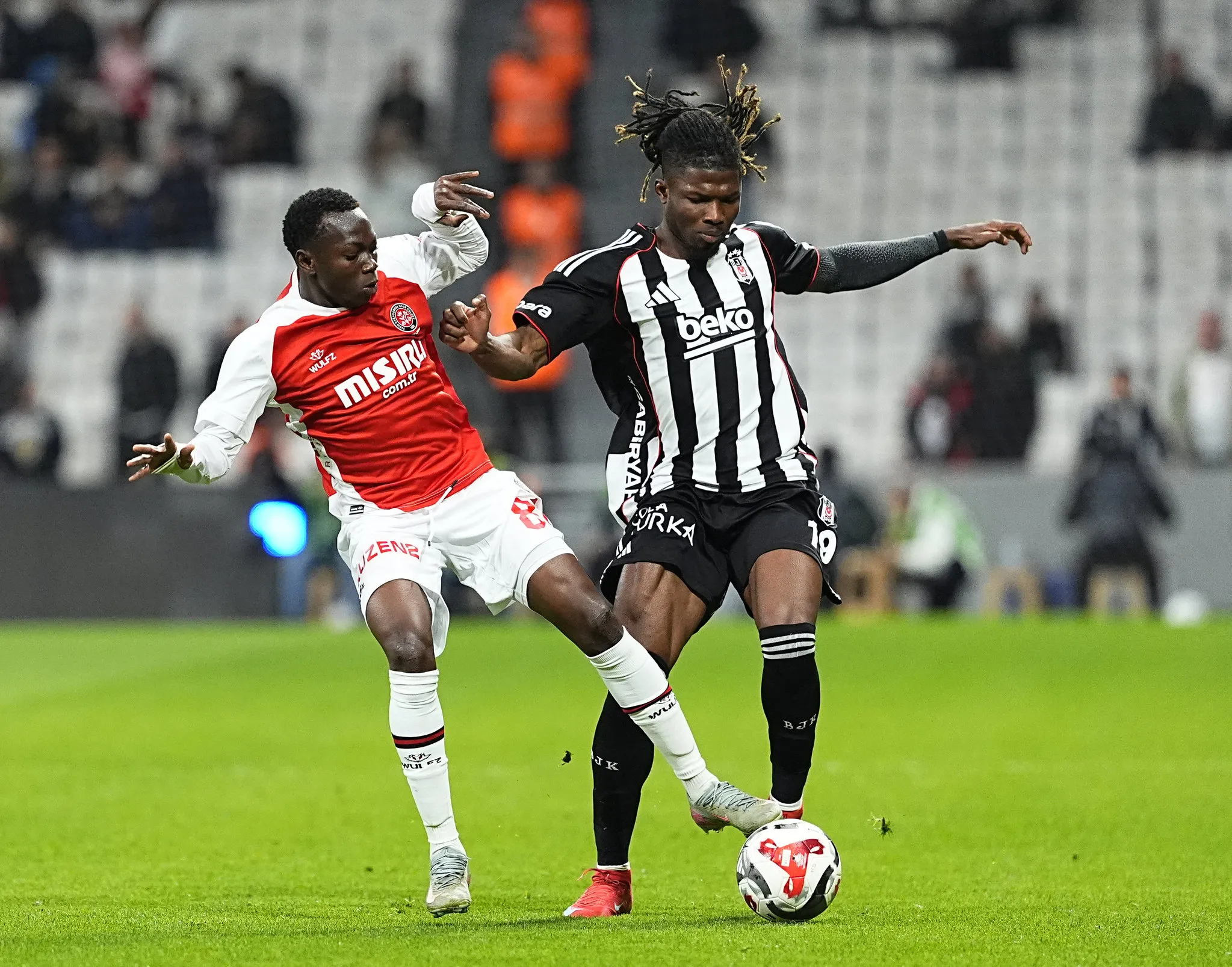 Dolmabahçe'de sessiz gece! Beşiktaş Karagümrük ile berabere kaldı