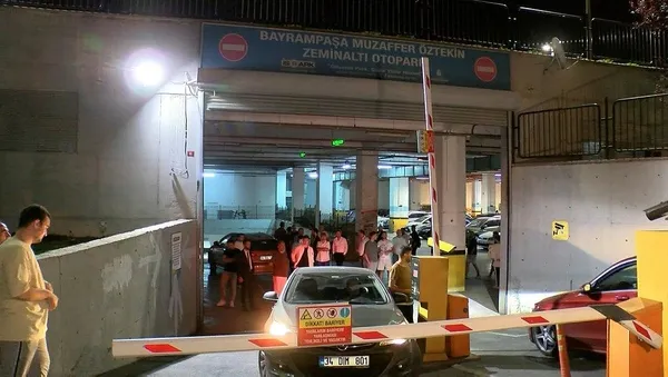 1694318148376.jpeg İSPARK'ta büyük rezalet! Araçlar zarar gördü vatandaş CHP'li İBB'ye isyan etti: Kopyala yapıştır cevap verdiler - 3