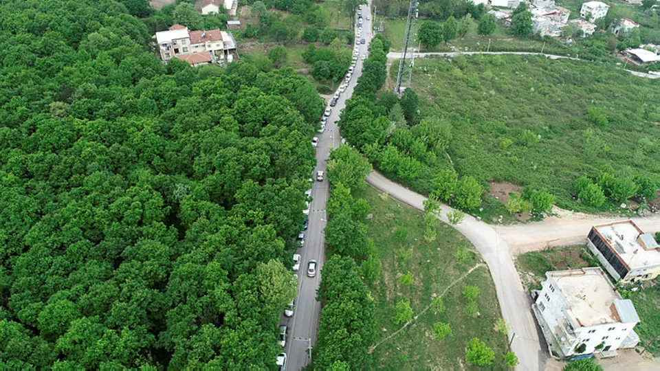 Bursa'da akılalmaz manzara! Kilometrelerce kuyruk oluştu