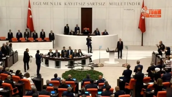 TBMM'de CHP-HDP ittifakı! Başkan Erdoğan Genel Kurul'a girince ayağa kalkmadılar - 4