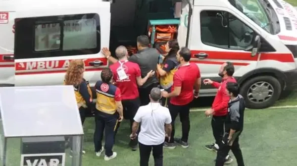 girsunspordan-korkutan-haber-teknik-direktor-mac-esnasinda-fenalasti-hastaneye-kaldirildi-1694965873211.jpg Girsunspor'dan korkutan haber! Teknik direktör maç esnasında fenalaştı hastaneye kaldırıldı... - 1