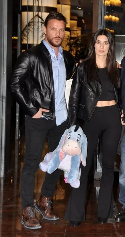 sinan akcil ve burcu kiratli bosaniyor