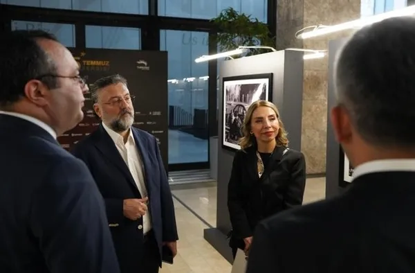 1689189319834.jpg Turkuvaz Medya tarafından hazırlanan 15 Temmuz sergisi Atatürk Kültür Merkezi'nde ziyaretçilerini bekliyor - 5